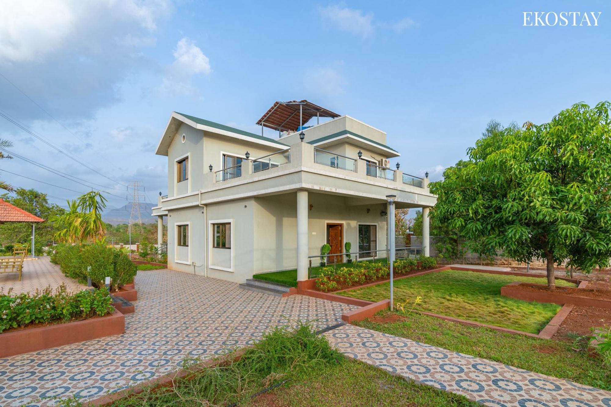 Ekostay Gold Palm Estate I Cricket Turf I Rain Dance I 2 Acre Property Karjat Exterior foto