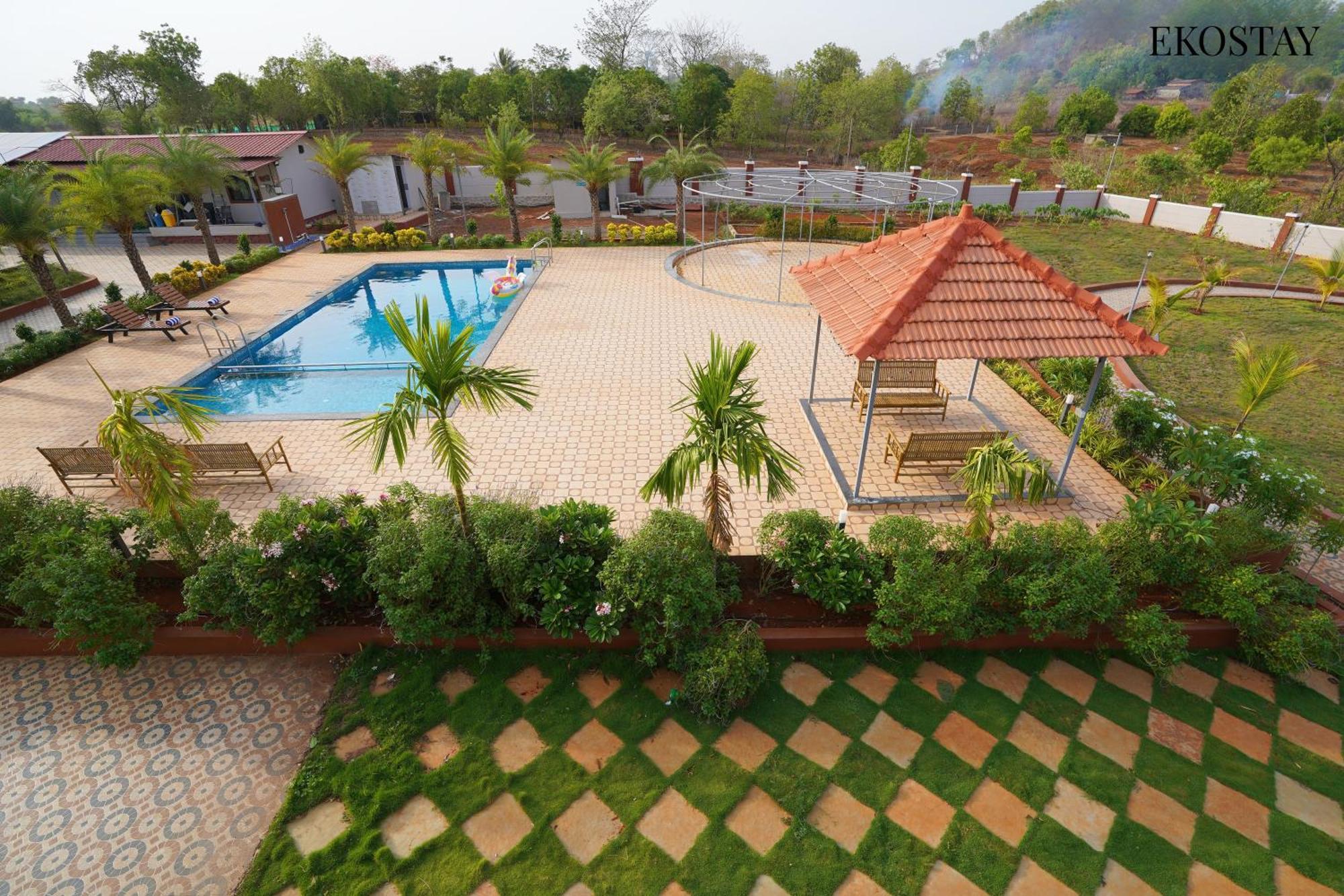 Ekostay Gold Palm Estate I Cricket Turf I Rain Dance I 2 Acre Property Karjat Exterior foto